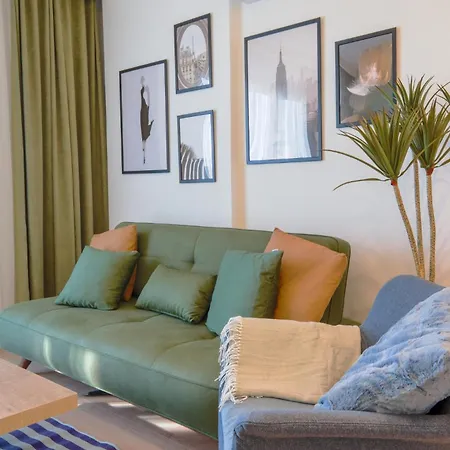 Cozy Flat With Balcony 5 Min To Marina Appartement